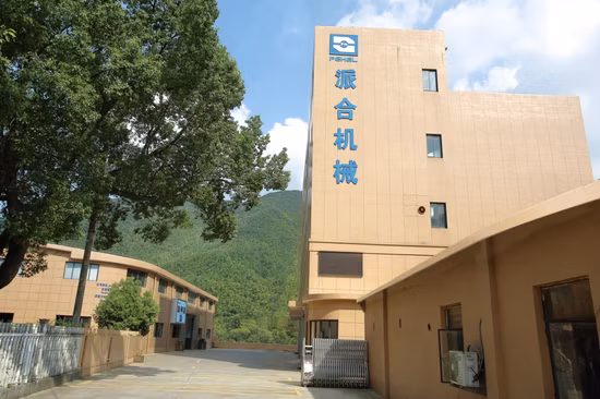 Plugue sextavado macho oco NPT